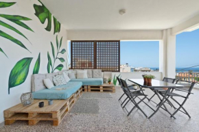 Sea City and Mountain View Apartment